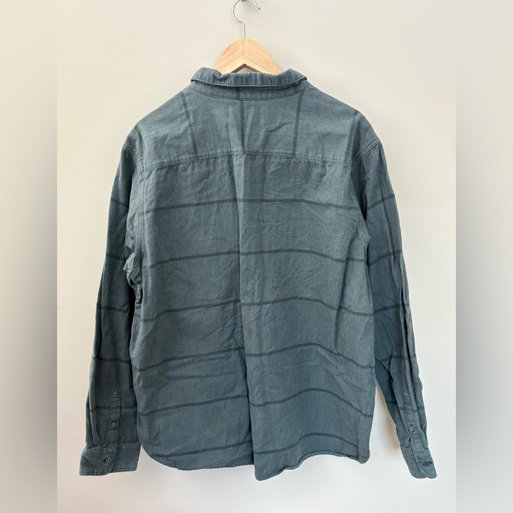 Mountain Hardwear Midweight Long Sleeve Button Up Green Stripes Size XL - Picture 2 of 7